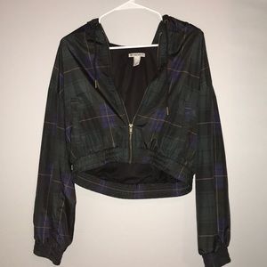 Forever 21 Jackets & Coats - FOREVER 21 ~ CROPPED JACKET ~ SIZE: SMALL Forever 21 Jackets & Coats - FOREVER 21 ~ CROPPED JACKET ~ SIZE: SMALL